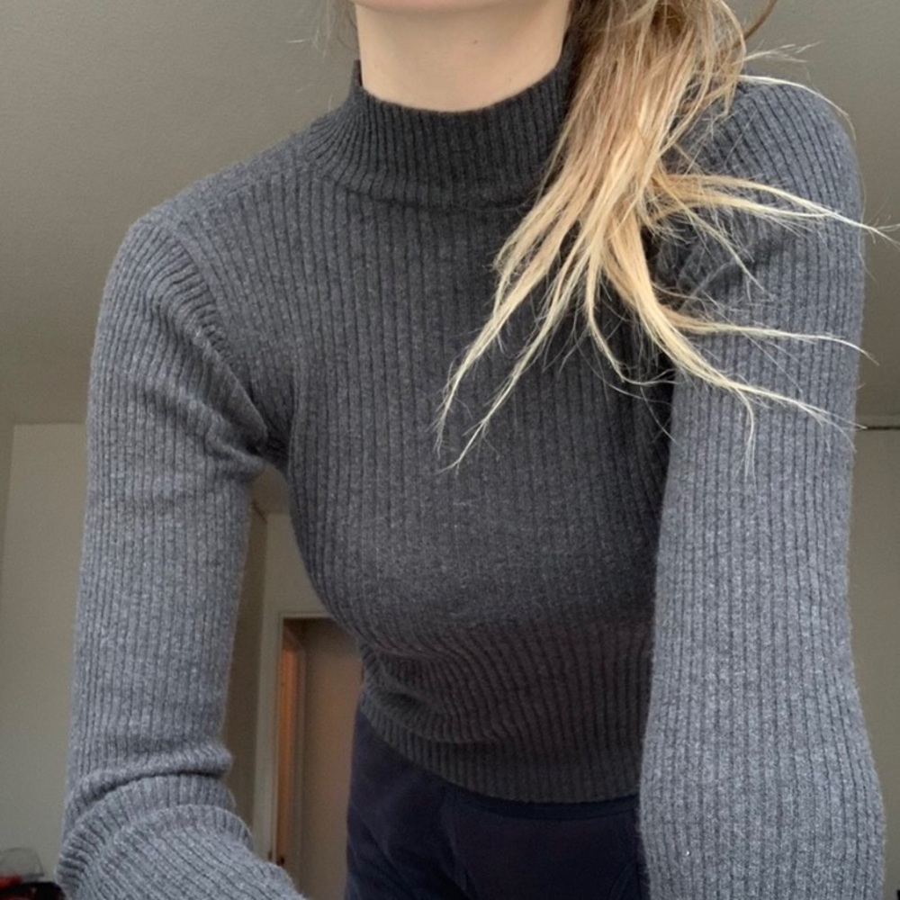 Grey Ribbed Brandy Melville Turtleneck/Mock Neck Sweater